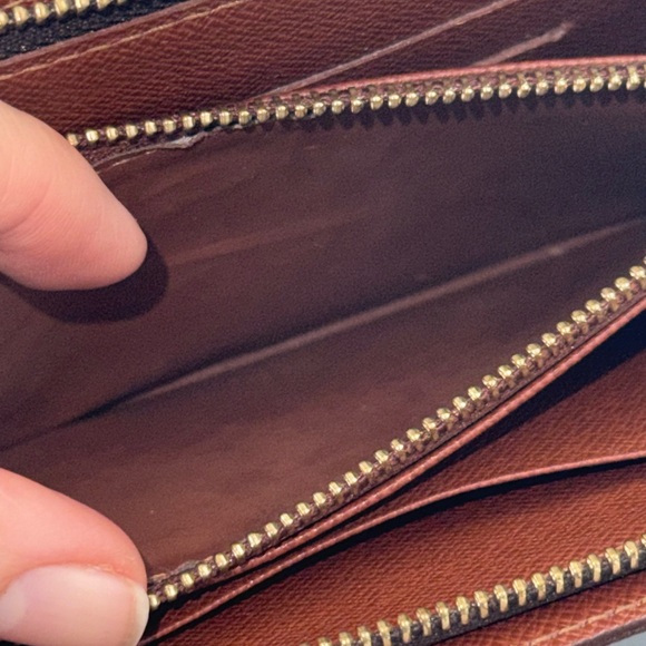 Louis Vuitton Monogram Long Zip Wallet - Picture 8 of 10